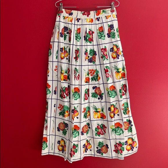 British Khaki by Robert Lighton Fruit & Veggies Cotton SAMPLE Maxi Skirt - Picture 6 of 7